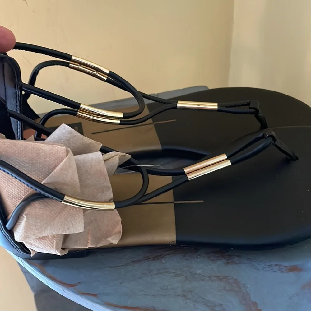 Dolce Vita Maven Black & Gold Stella Sandal size 7 - New - Picture 5 of 5